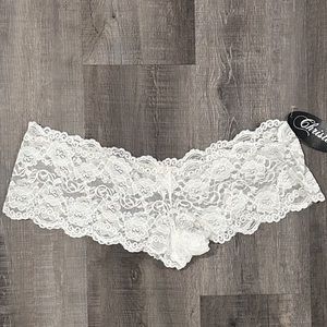 💞 New Women’s Size XL Christies White Stretch Lace Hipster Panties Underwear